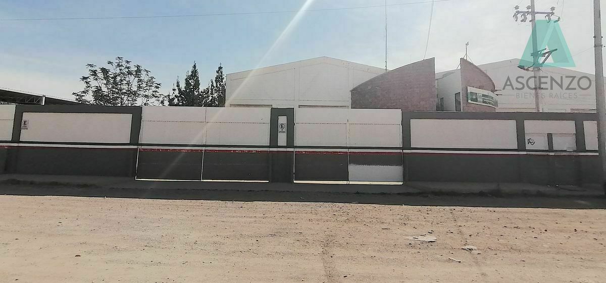 Venta de Bodegas cerca del complejo industrial de Av. Homero Jan