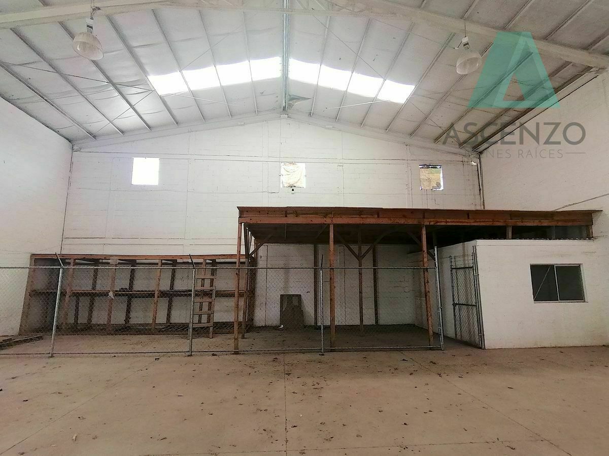 venta-de-bodegas-cerca-del-complejo-industrial-de-av-homero-jan15-33147