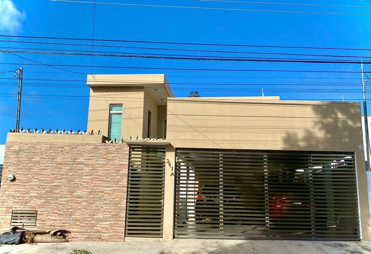 Venta de Casa 2 plantas en San Pedro Uxmal,Chuburna.