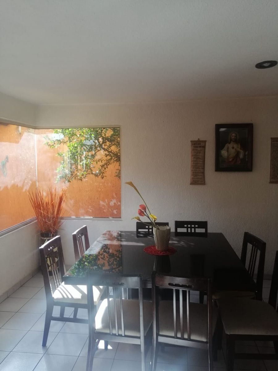 VENTA DE CASA CERCA DE LA CENTRAL NUEVA