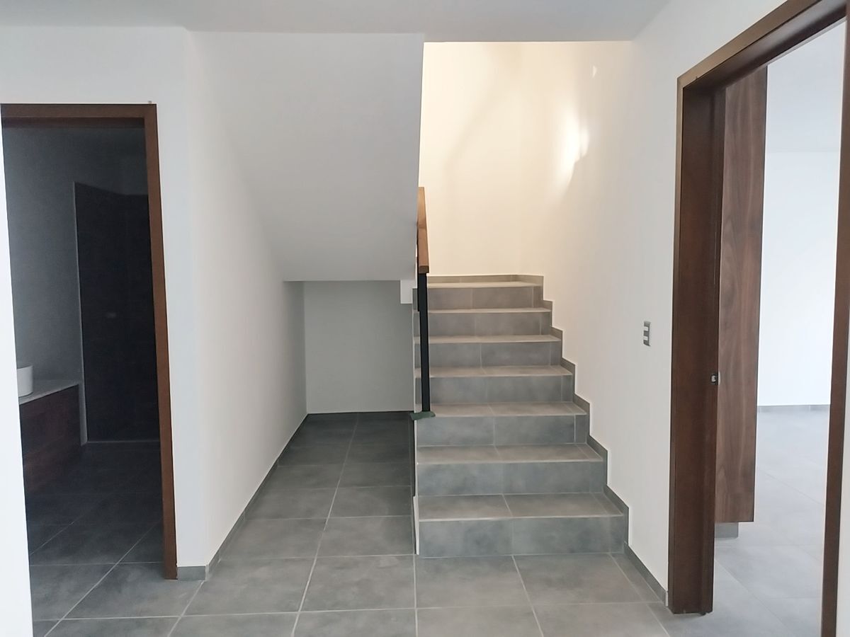 venta-de-casa-de-autor-nueva-en-zibata10-20371