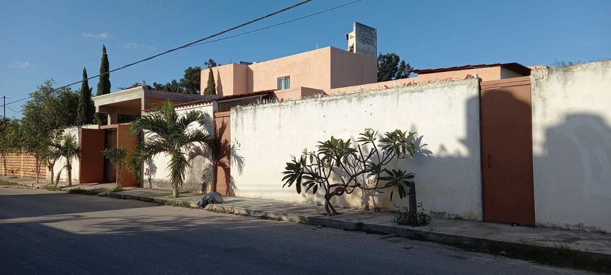 venta-de-casa-en-esquina-2-plantas-4-hab-y-2-estudios-en-reparto-granjas2-23832