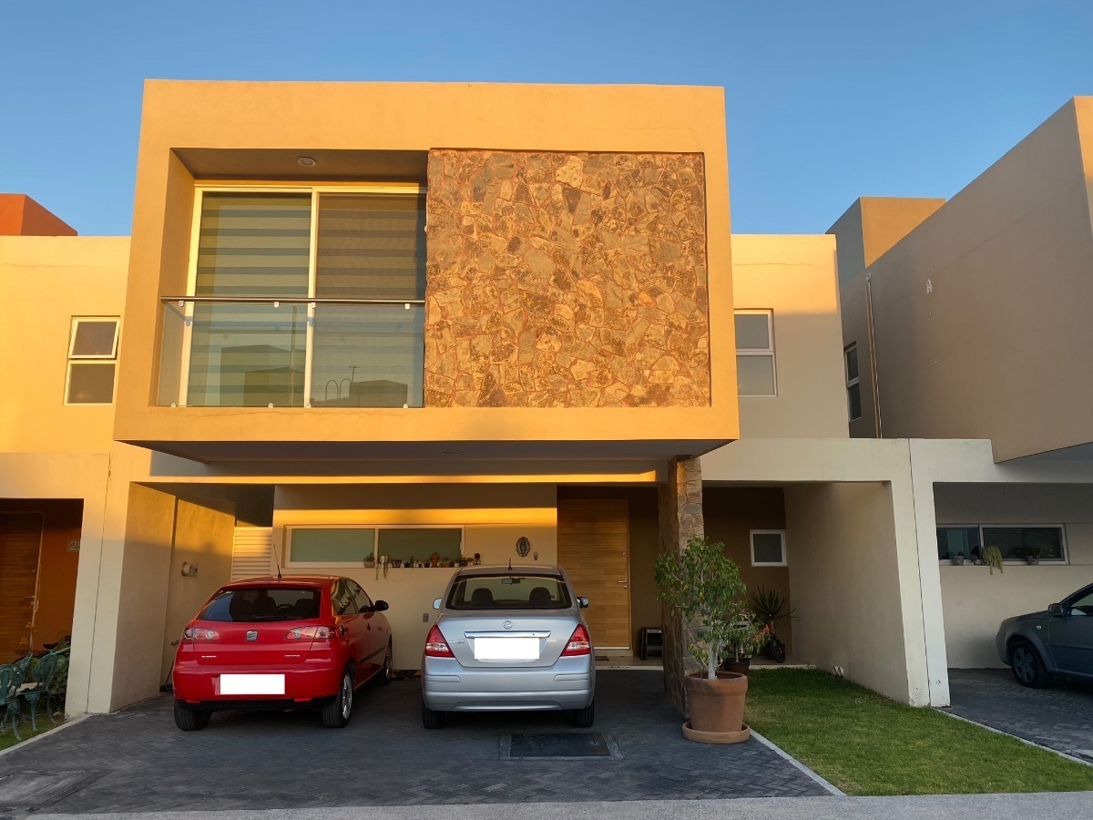 VENTA DE CASA EN LA VISTA QUERETARO