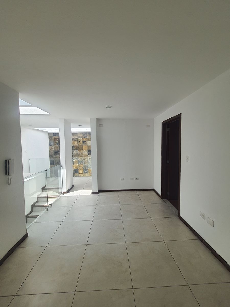 venta-de-casa-en-residencial-la-cima20-37134