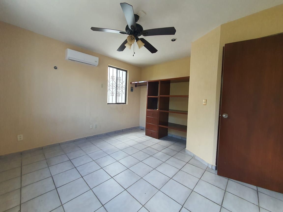 venta-de-casa-en-supermanzana-50-frente-a-plaza-outlet-cancn3-12138