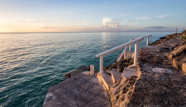 VENTA DE CASA FRENTE AL MAR EN EL REFUGIO EN COZUMEL