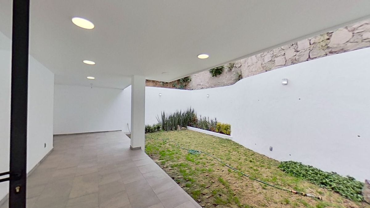 venta-de-casa-nueva-moderna-con-amplios-espacios-vilaqua-lomas-de-bellavista20-22637