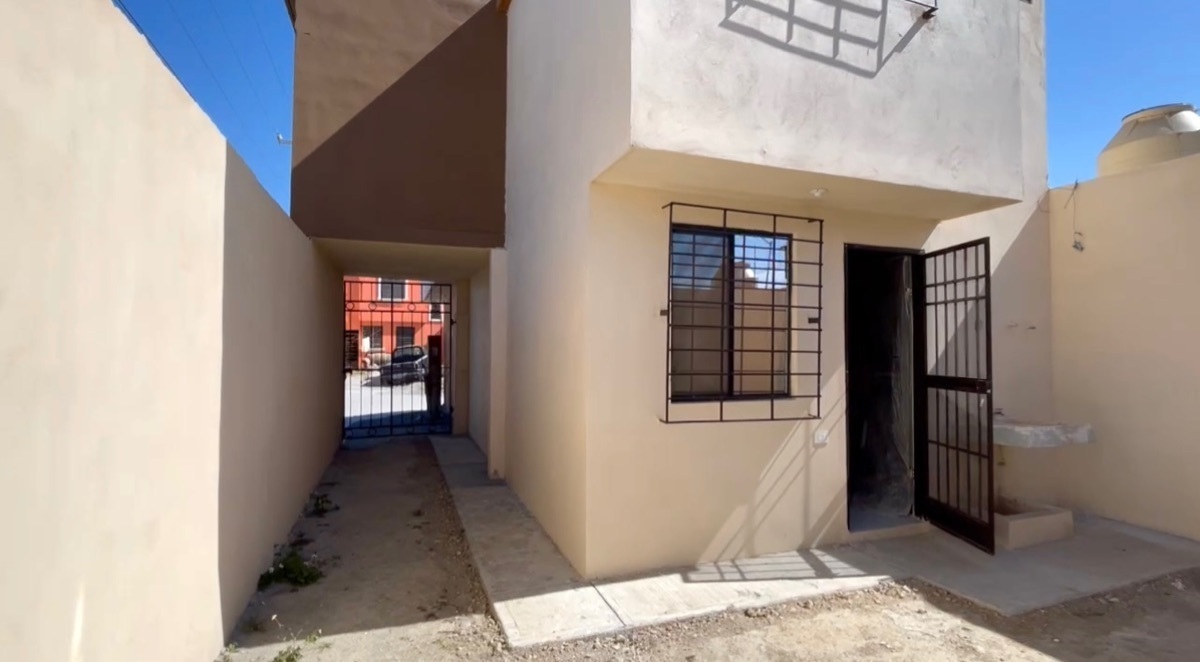 venta-de-casa-totalmente-remodelada-en-fraccionamiento-los-cometas-jurez-nl8-13296