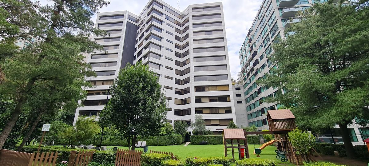 VENTA DE DEPARTAMENTO EN BOSQUES DE LAS LOMAS