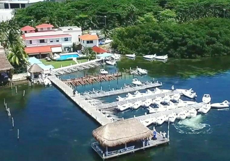 VENTA DE EDIFICIO CON MARINA EN ZONA HOTELERA DE CANCÚN