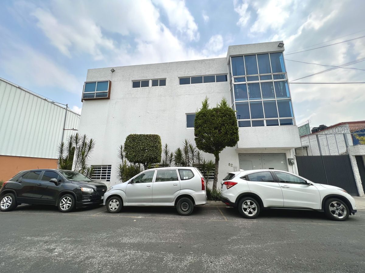 VENTA DE EDIFICIO CON USO DE OFICINAS