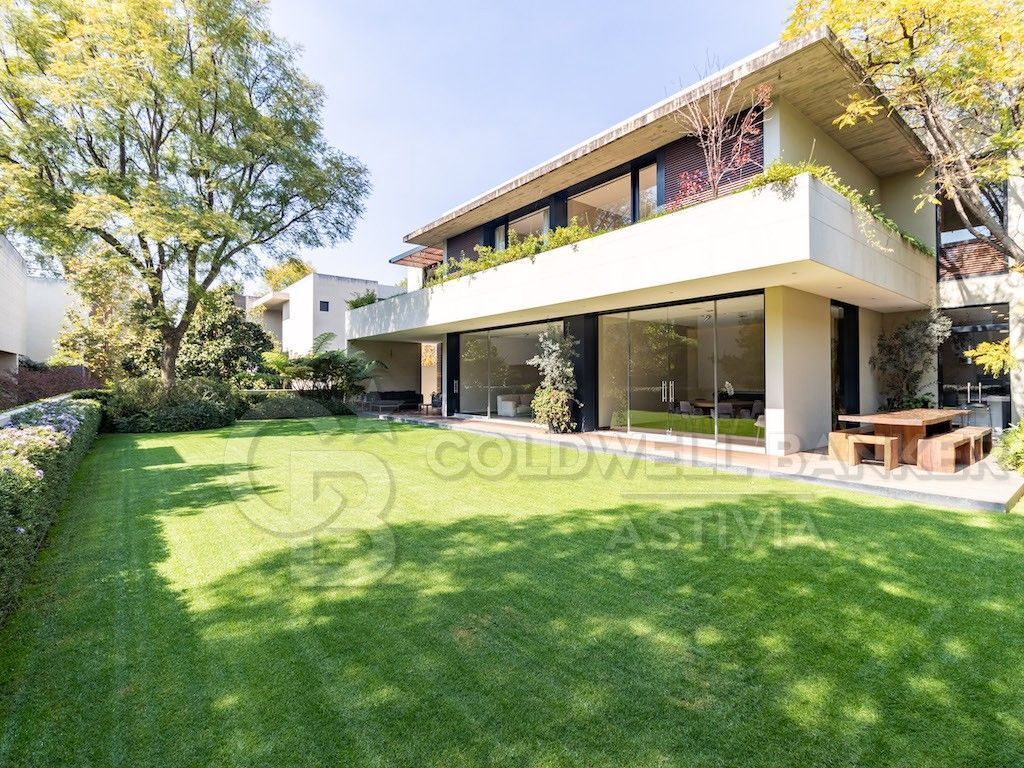 Venta de Exclusiva Casa dentro de Conjunto en las Lomas de Chapultepec