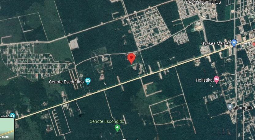 Venta de Lote urbano de 1,038 m2 a 200 metros de la Avenida Tulum con servicios