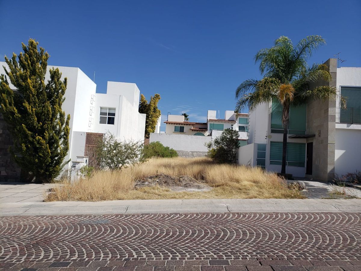 VENTA DE TERRENO EN CUMBRES DEL LAGO, JURIQUILLA,QUERÉTARO