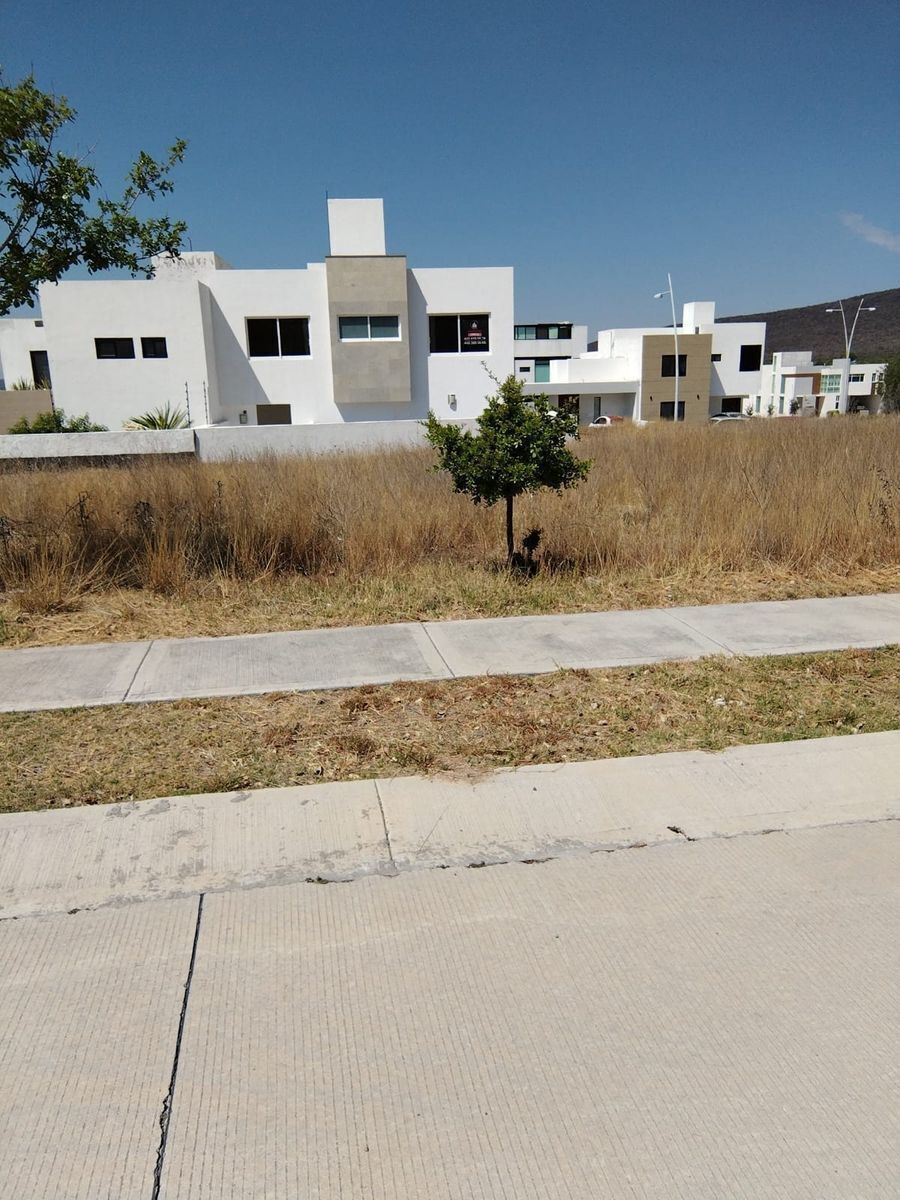 venta-de-terreno-hermoso-fraccionamiento-con-campo-de-golf-a-20-min-del-centro4-30794