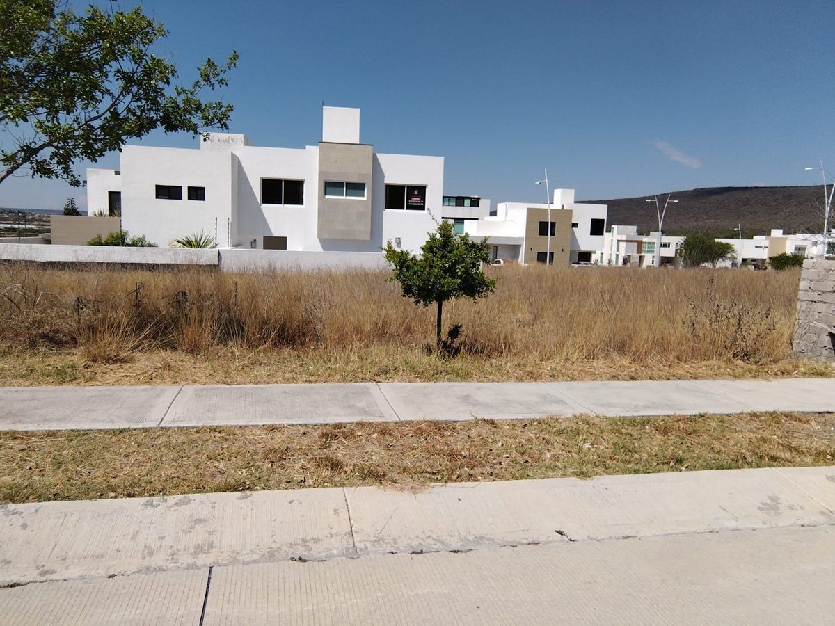 venta-de-terreno-hermoso-fraccionamiento-con-campo-de-golf-a-20-min-del-centro6-30794