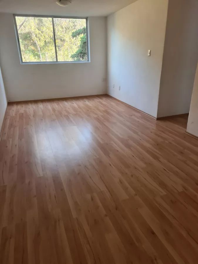 VENTA DEPARTAMENTO CON ILUMINACION Y VISTA ARBOLADA LOMAS VERDES