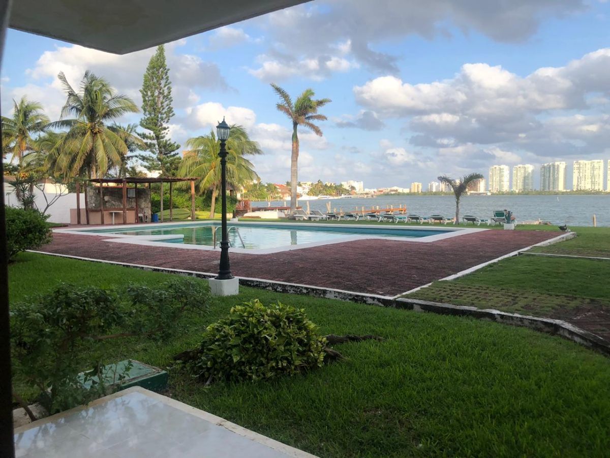 venta-departamento-en-pok-ta-pok-con-vista-a-la-laguna-y-muelle-cancn13-12140