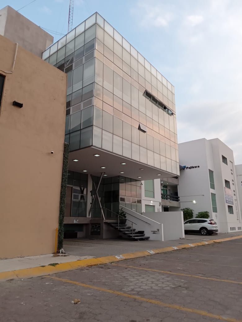 venta-edificio-en-corregidora-3niveles21-36254