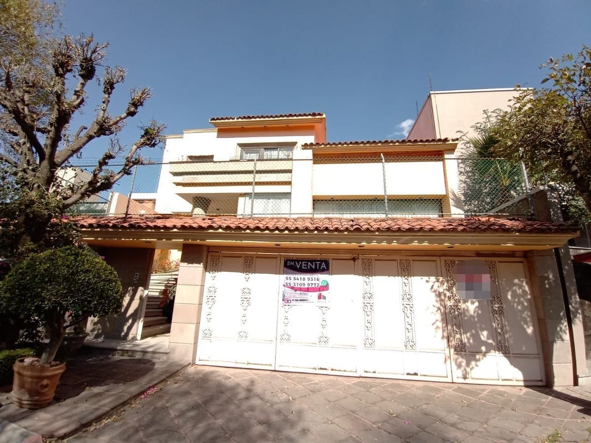 VENTA RESIDENCIA EN JARDINES EN LA MONTAÑA