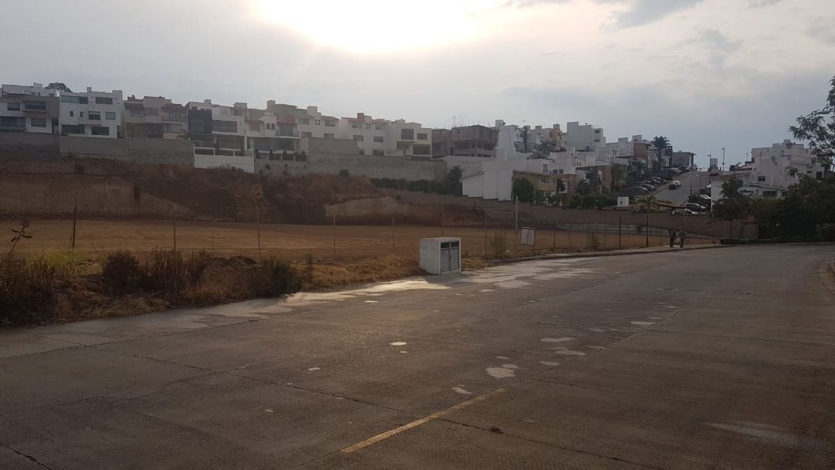 VENTA TERRENO COMERCIAL LOMAS VERDES 6TA SECCION