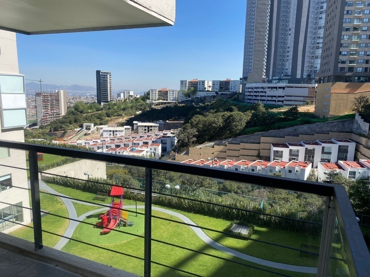 Venta/Renta Departamento en Bosque Real