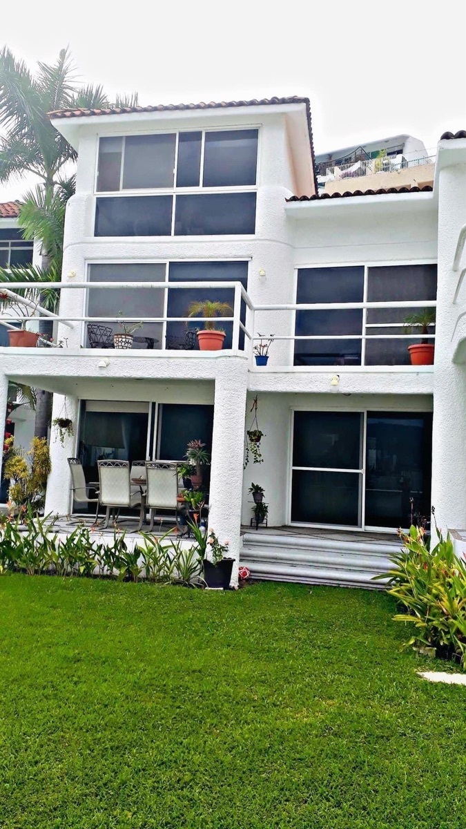 villa-con-vista-a-la-baha-en-venta21-30116