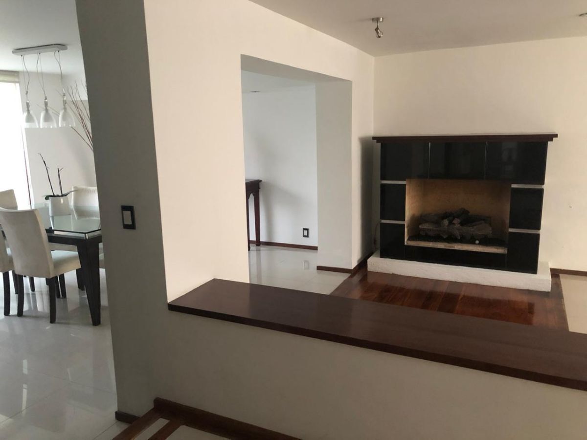 vista-hermosa-casa-en-venta-calle-cerrada-con-vigilancia14-25170