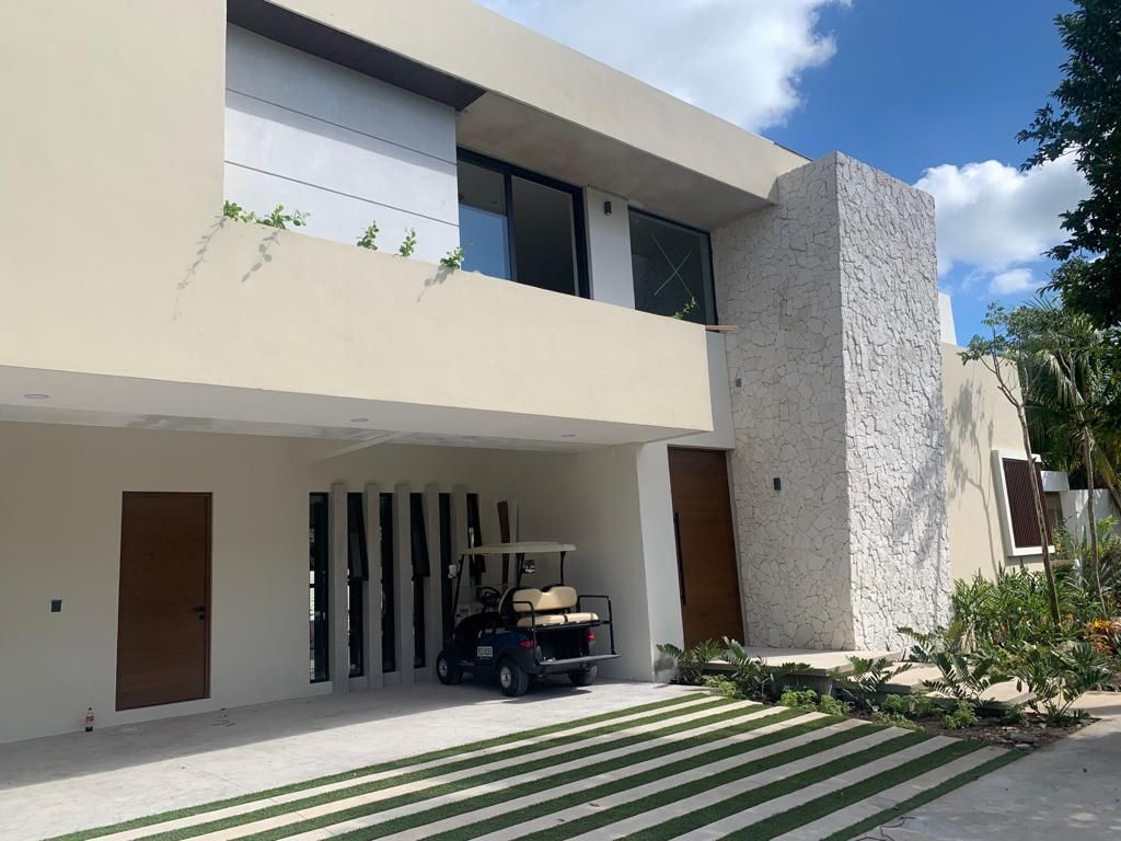 yucatan-country-club-en-venta-casa-con-alberca-y-paneles-solares8-27291