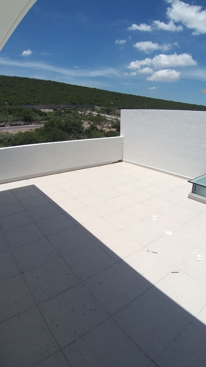 zibata-casa-en-venta-4-recmaras-con-roof-quertaro20-12578